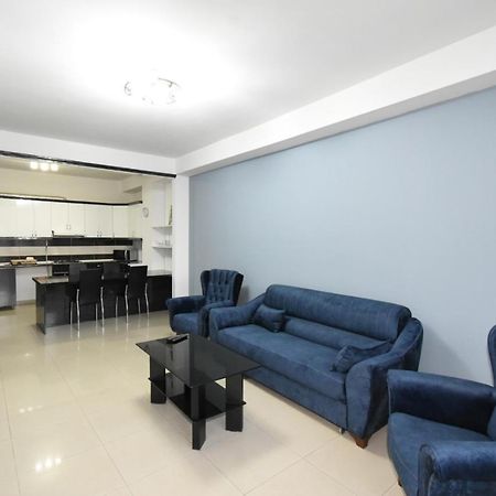 Mini Hotel Erivan Exterior foto