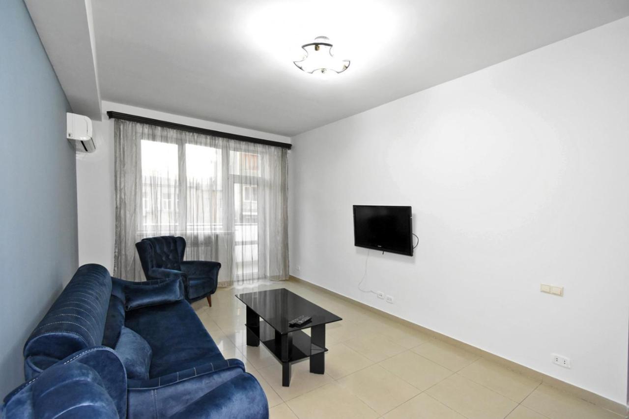 Mini Hotel Erivan Exterior foto