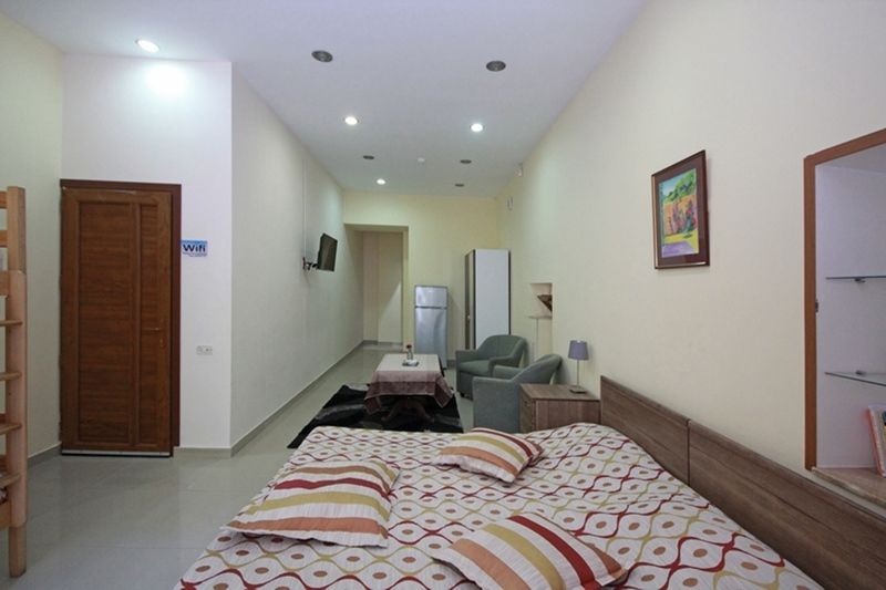 Mini Hotel Erivan Exterior foto